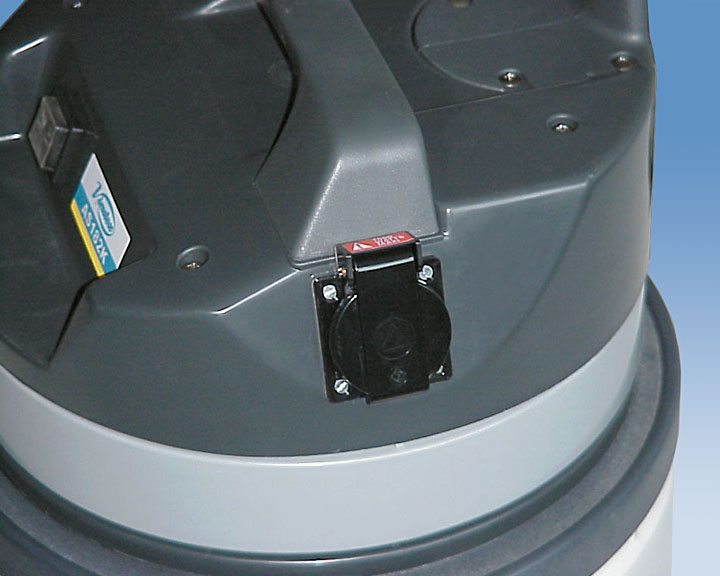 <p>Steckdose mit Automatik für Anschluss von Elektrowerkzeugen.</p>